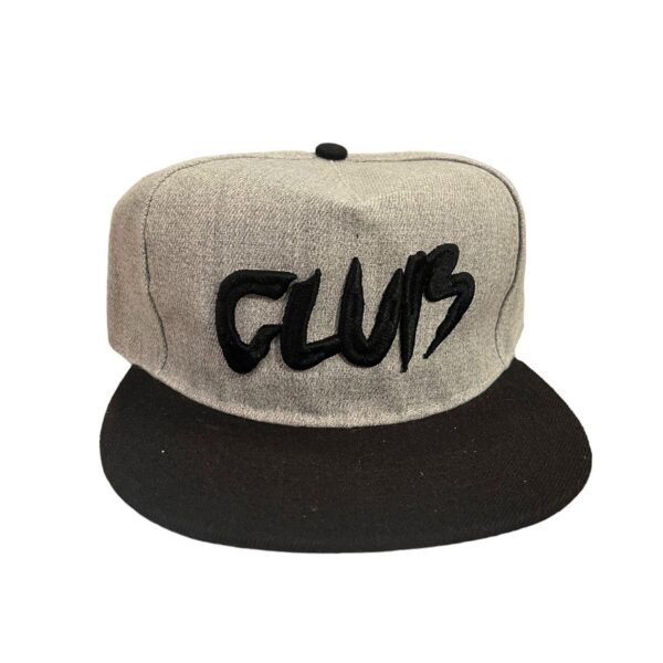 CLUB SNAPBACK (GORRA PLANA) GRIS